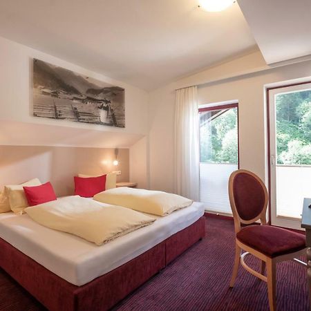 Alpenrose Hotel-Garni แกร์ลอส ภายนอก รูปภาพ