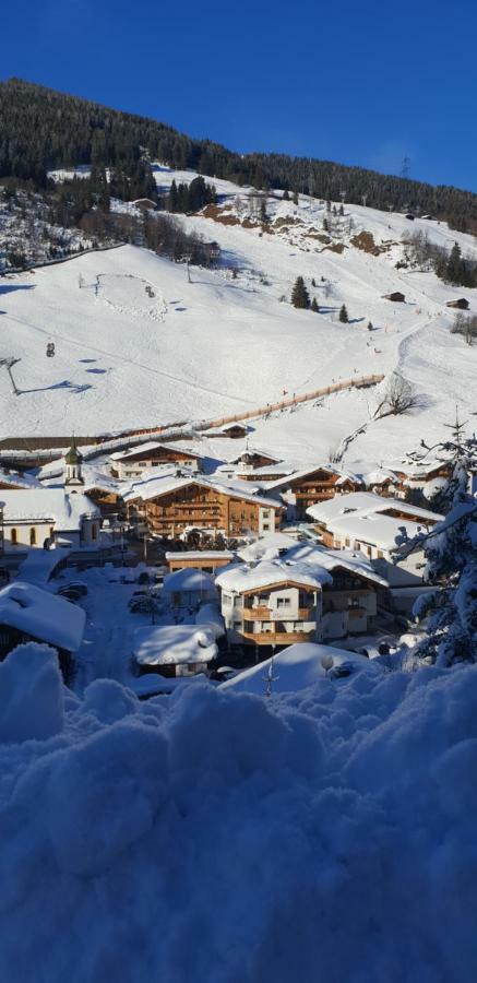 Alpenrose Hotel-Garni แกร์ลอส ภายนอก รูปภาพ