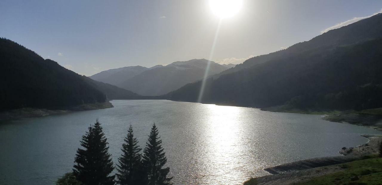 Alpenrose Hotel-Garni แกร์ลอส ภายนอก รูปภาพ