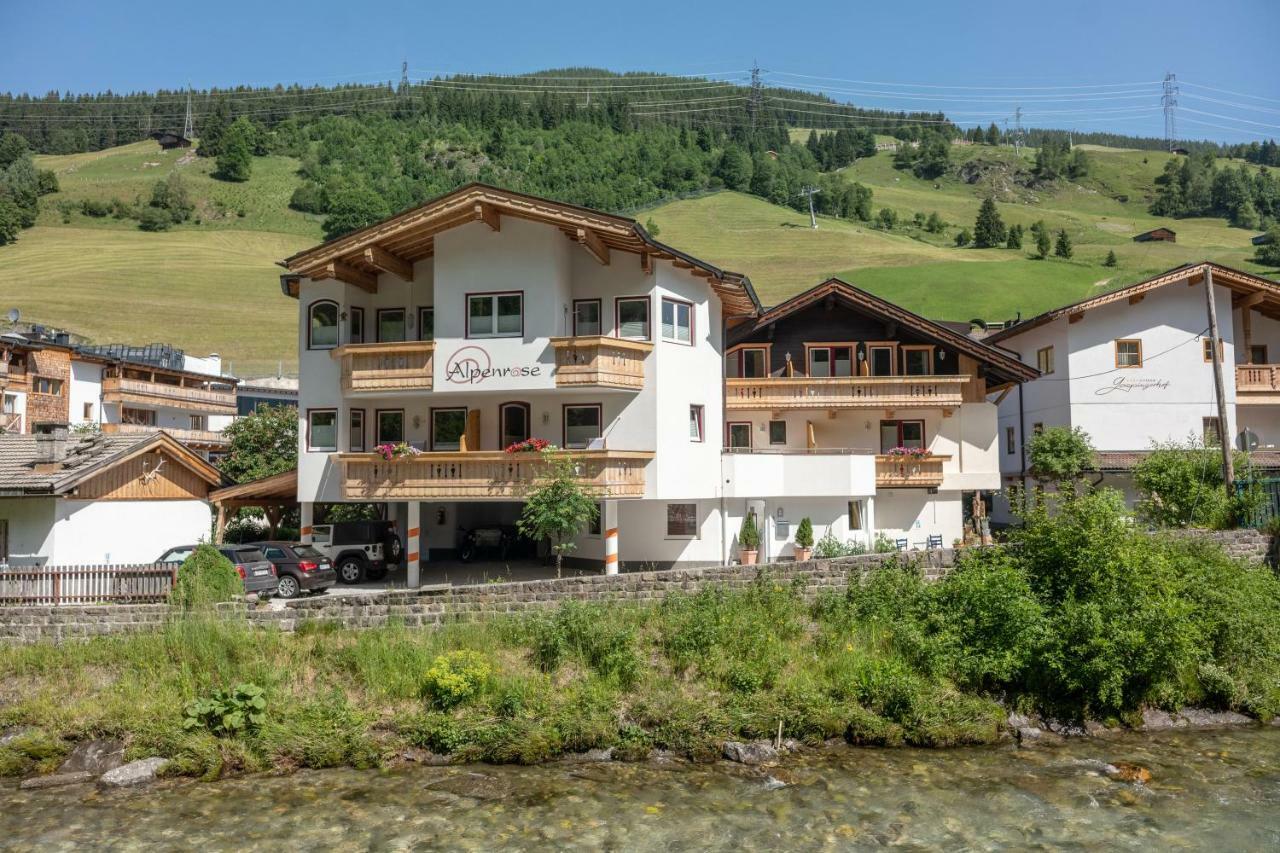 Alpenrose Hotel-Garni แกร์ลอส ภายนอก รูปภาพ