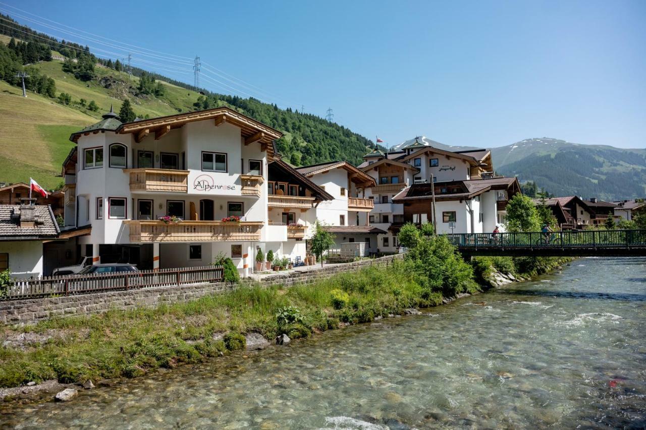 Alpenrose Hotel-Garni แกร์ลอส ภายนอก รูปภาพ