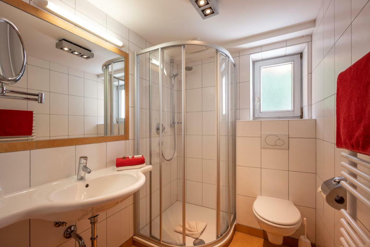 Alpenrose Hotel-Garni แกร์ลอส ภายนอก รูปภาพ